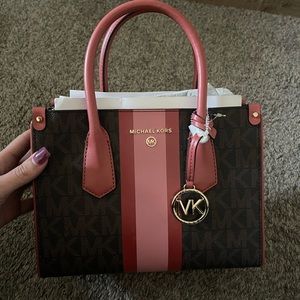 Med purse 👛with shoulder straps